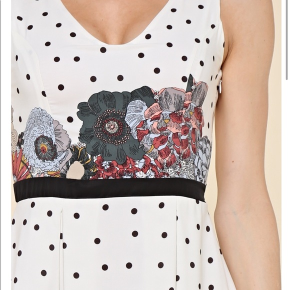 Polka Dot Floral Flare - Picture 4 of 5